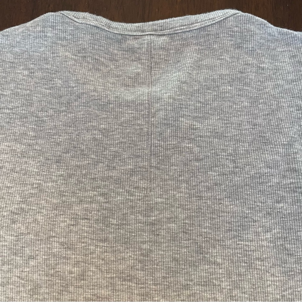 Lululemon Women’s Hold Tight Ribbed Heather Gray Stretch Long Sleeve Shirt Sz 6 - Picture 5 of 6